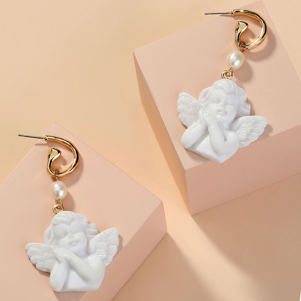 C-shaped ear hook Cupid earrings