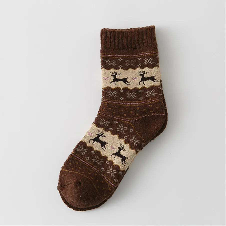 Christmas fawn in warm socks - Coffee