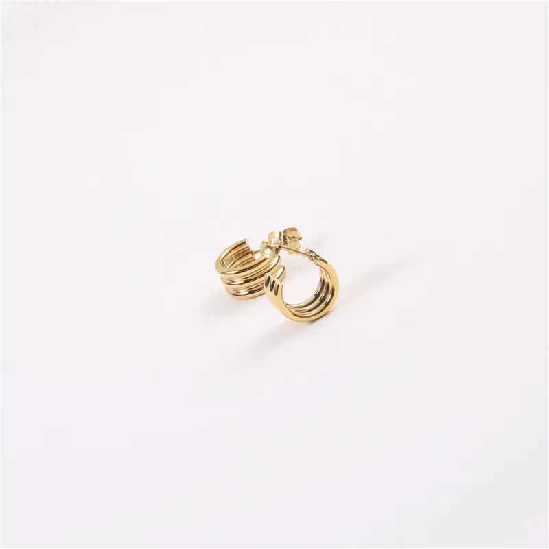 French retro style earrings
