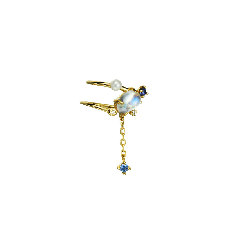 Natural orb star ear clip without ear hole