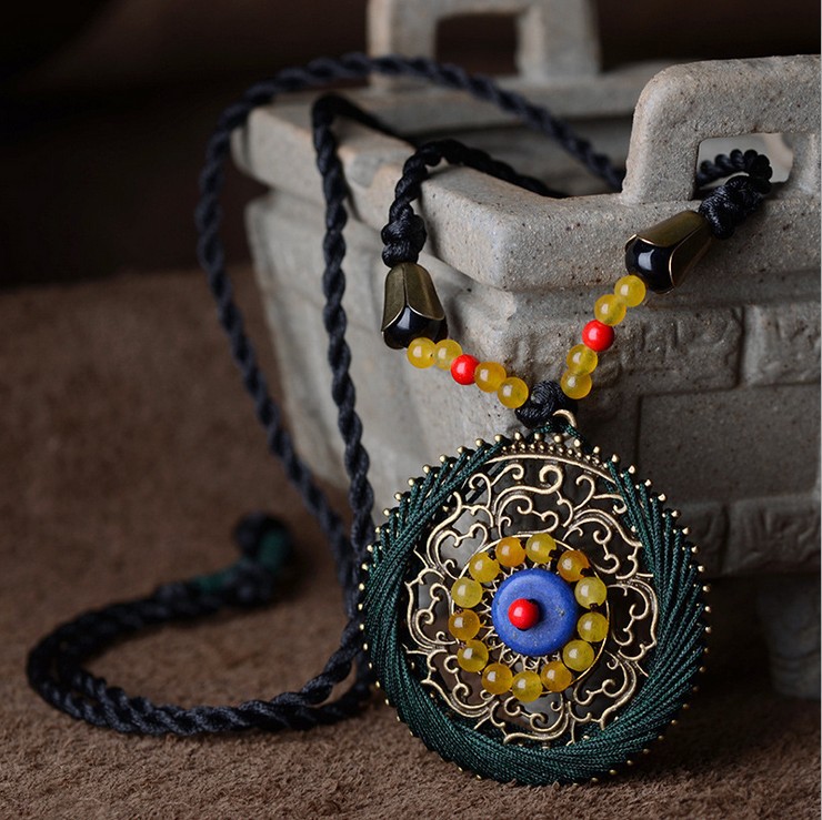 Shell flower decoration vintage sweater chain