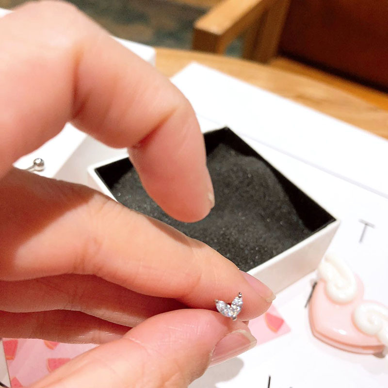 Titanium steel rabbit's ear