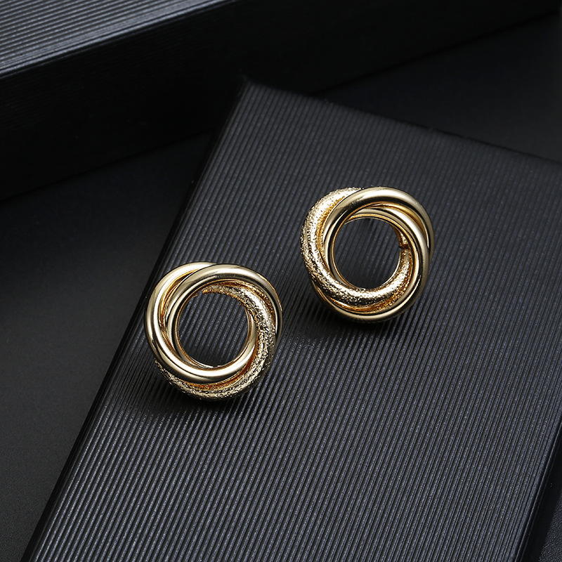 Fashion Series Retro Metal ZA Earrings Non-pierced Earrings European and American Exaggerated Earrings Wholesale