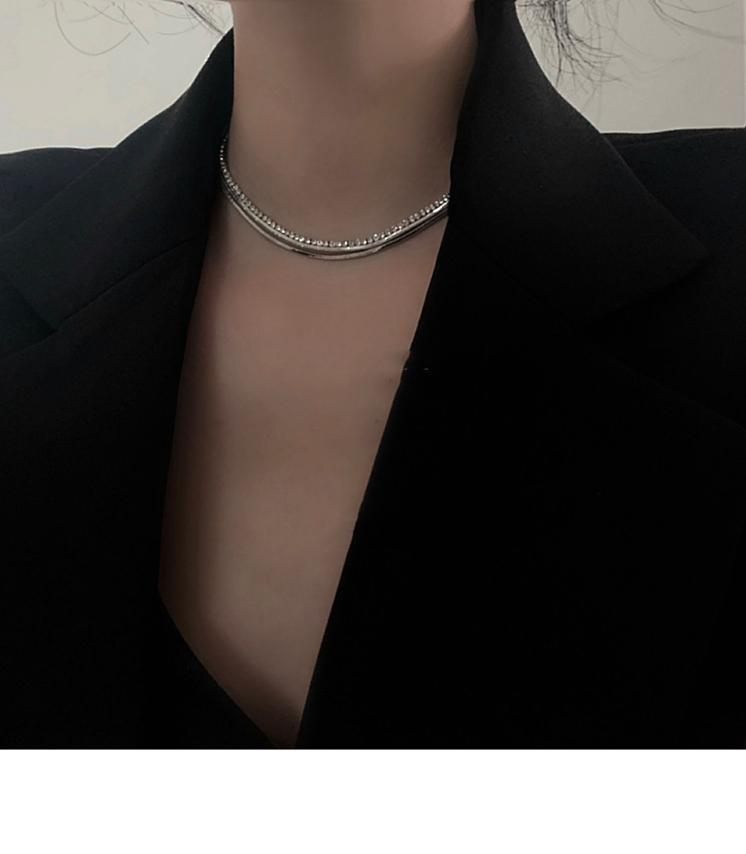 Simple and versatile multi-layer rhinestone snake bone chain