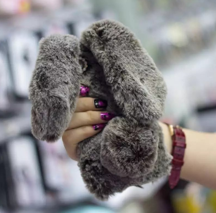 Fluffy Bunny Rabbit Fur Silicone Phone Cases — foto 4