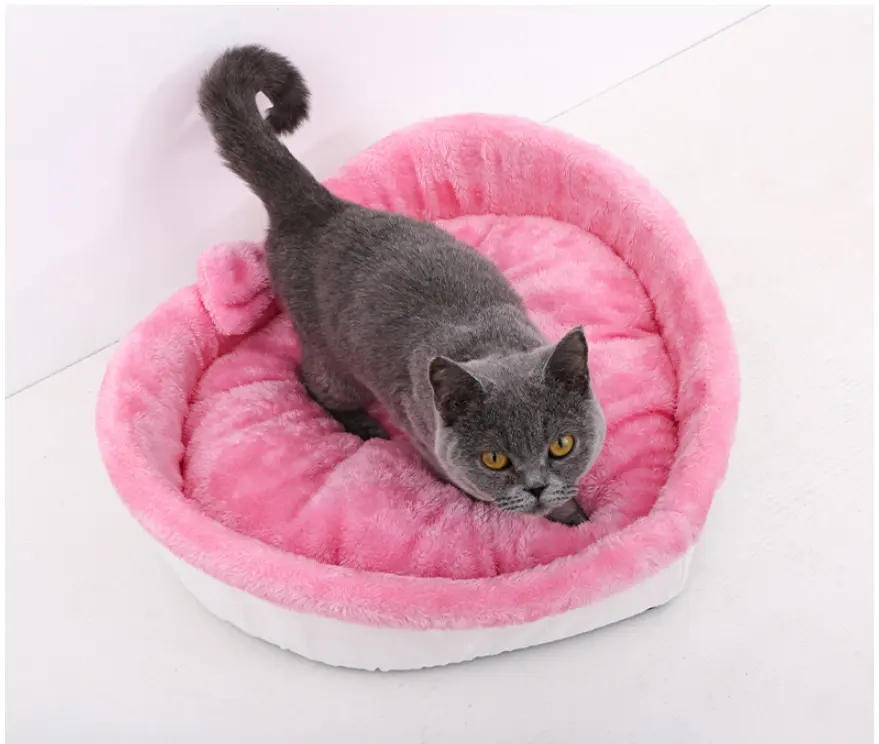 Soft Plush Heart Shaped Cat Bed