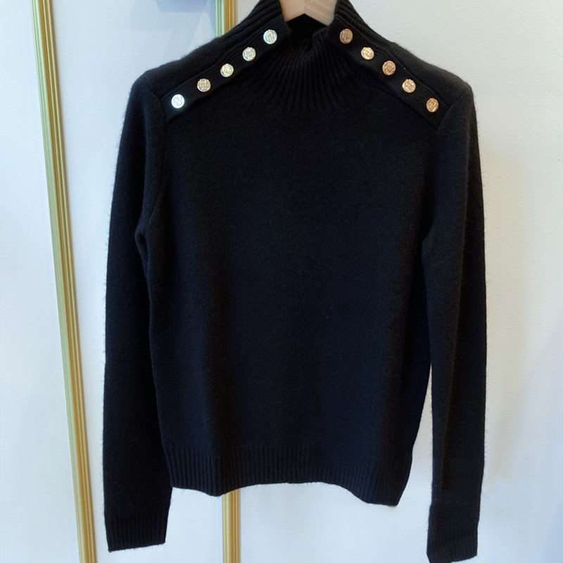 Metal button stand collar bottoming shirt