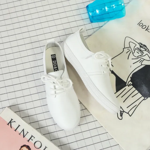 Small white shoes female summer breathable wild flat white canvas shoes White - Shop at LoveMi