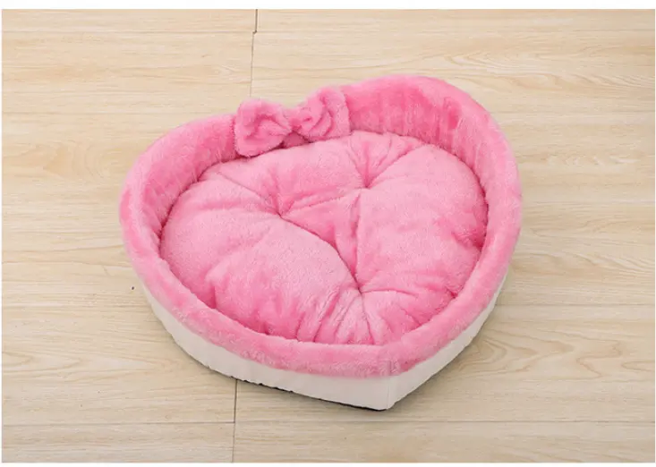 Soft Plush Heart Shaped Cat Bed