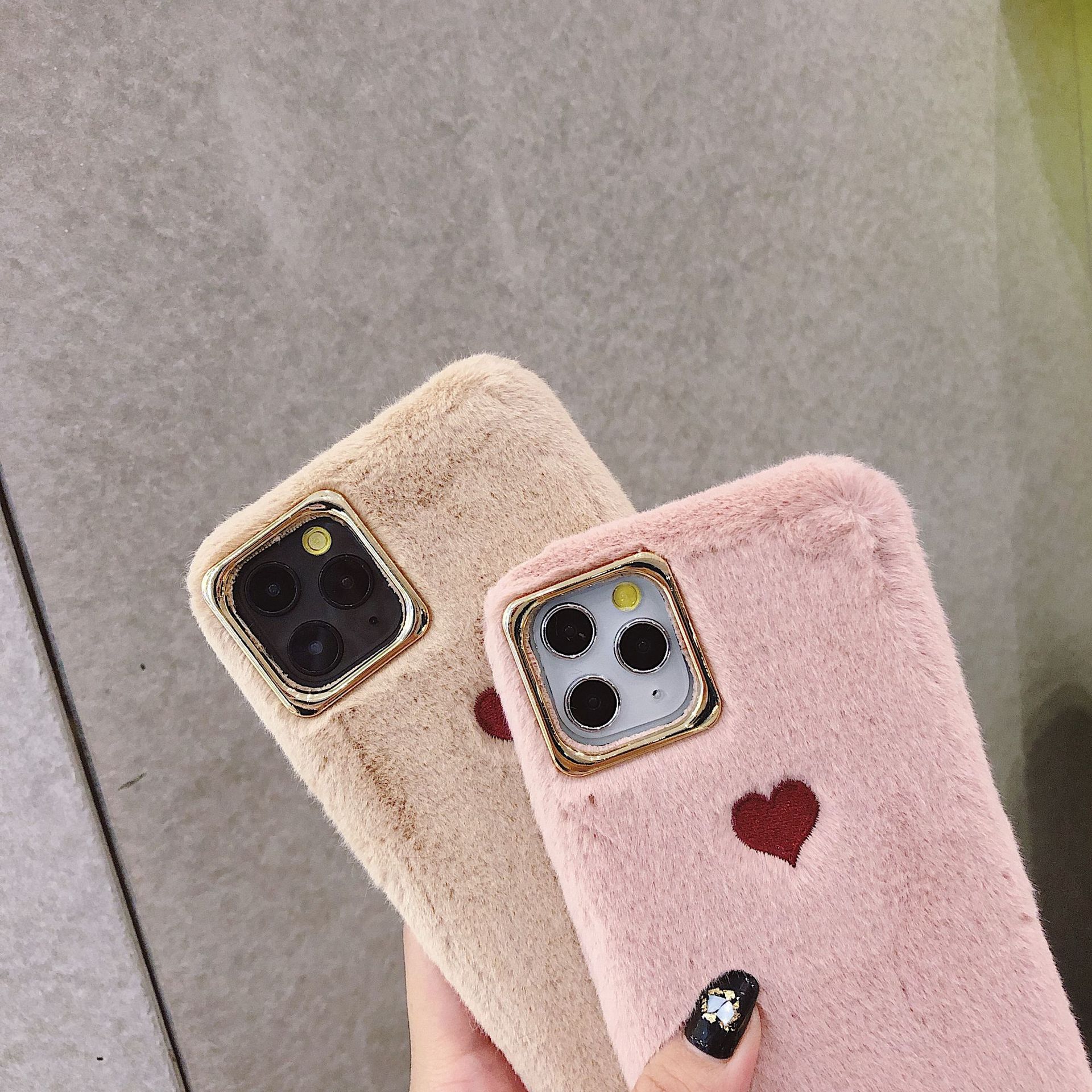 Autumn and winter small love warm plush phone case - Image 6