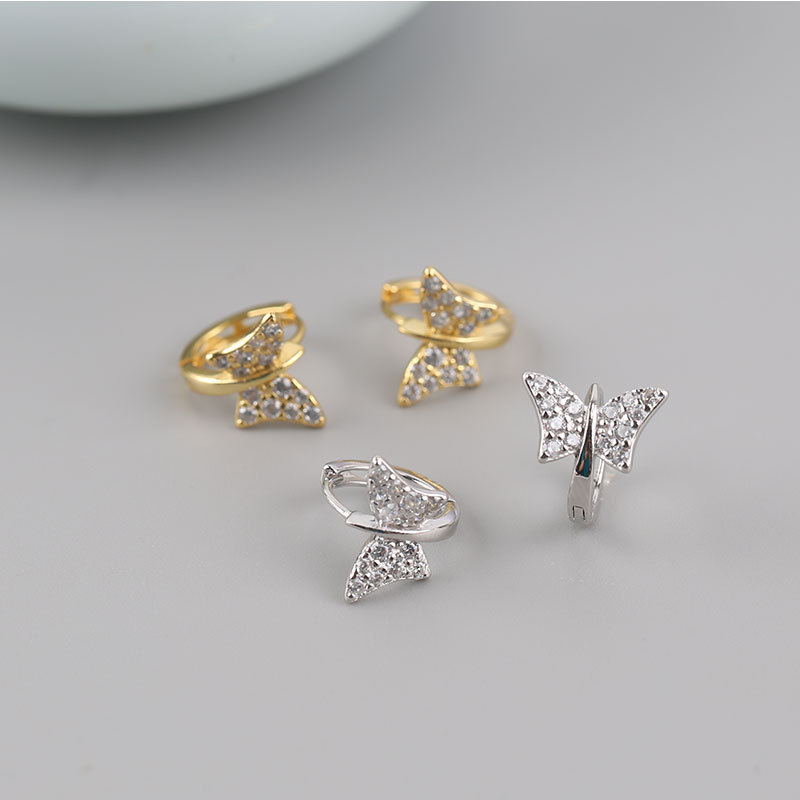 Women's diamond earrings