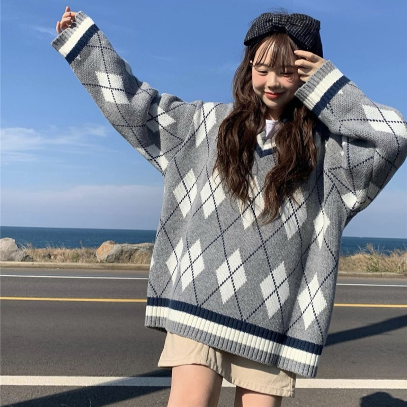 Sweet contrast rhombic Pullover