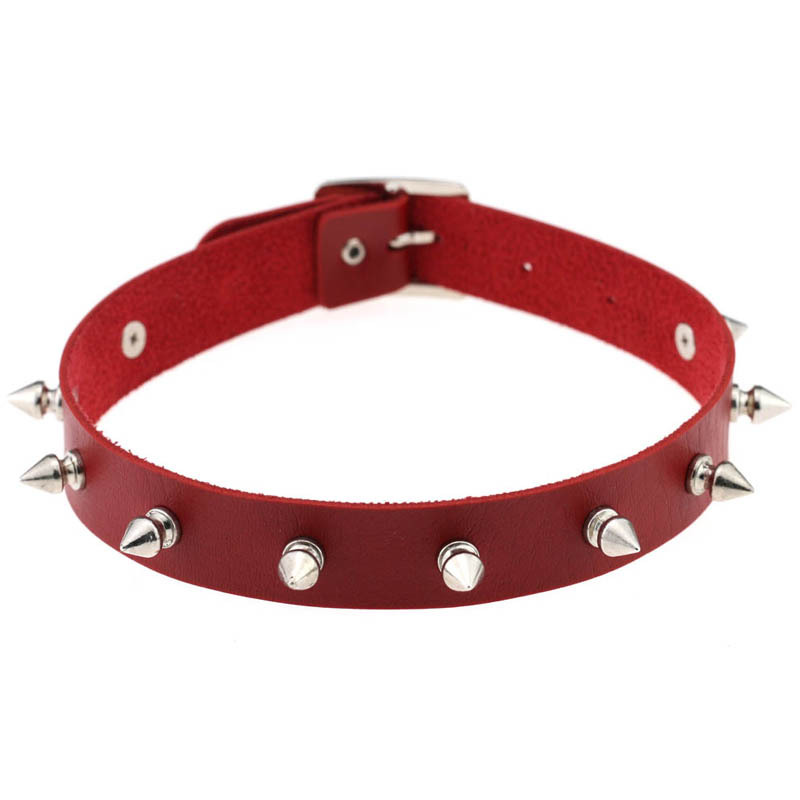 Rivet leather collar