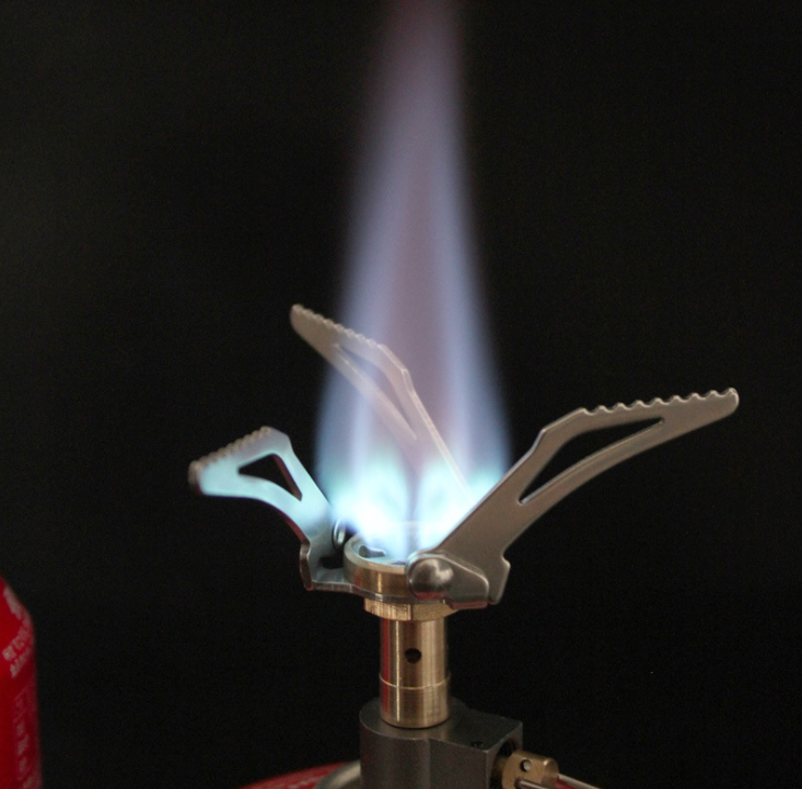 Outdoor camping, windproof stove, integrated gas stove,