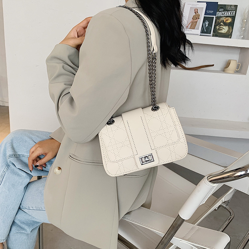 Fashion Small Fragrance Wild Ins Messenger Bag Net Red Chain Shoulder Bag