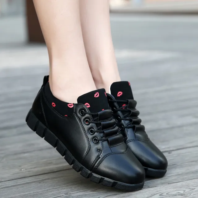 Korean version of students' white shoes Black - Shop at LoveMi