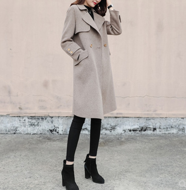 Women's mid-length Hepburn style woolen coat