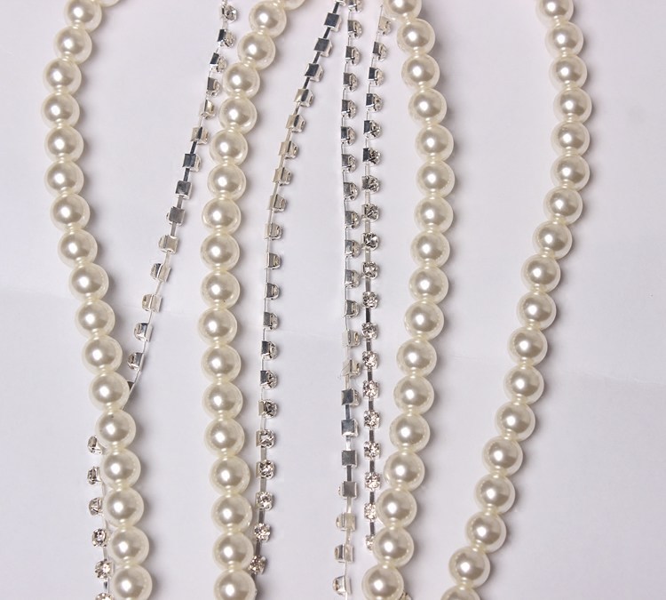 Retro pearl flash diamond strap