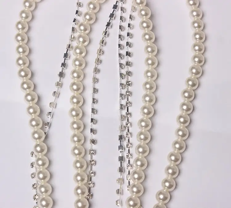 Retro pearl flash diamond strap