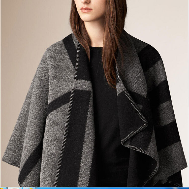 New color-blocking checkered cashmere cloak