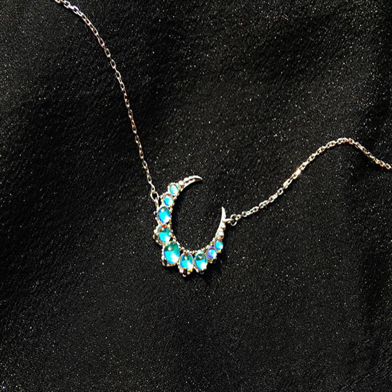 Crescent temperament retro lace 925 Silver Necklace