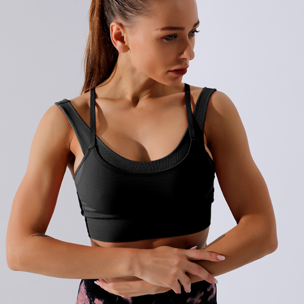 صدمة في حمالة صدر واحدة