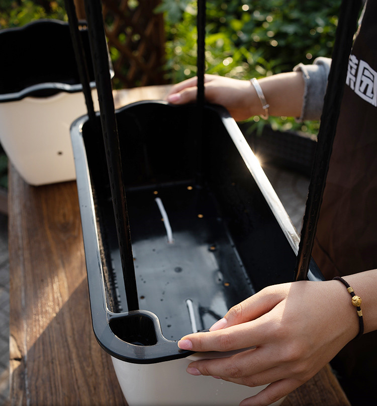 Lazy man long plastic flowerpot