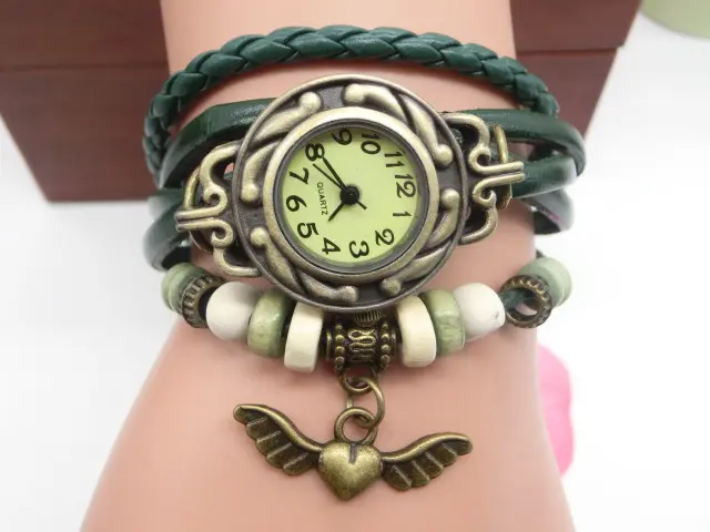 Vintage casual flying heart pendant bracelet belt