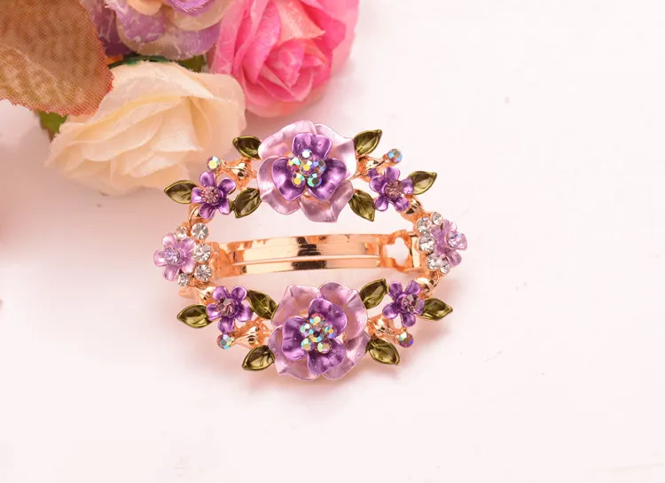 Fashionable hollow clip with colored diamond - Purple