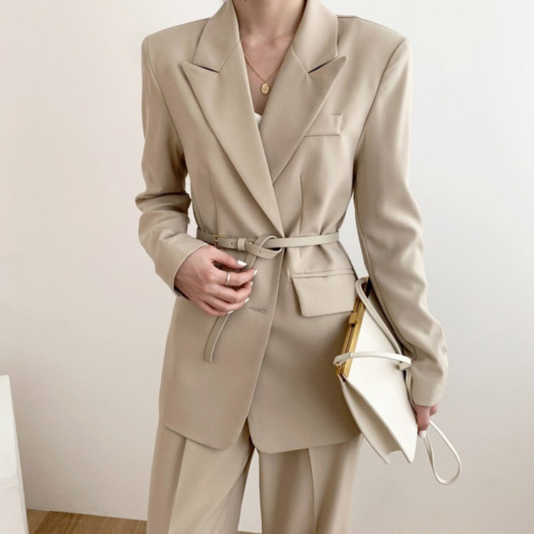 Women's Suit with Plain Windbreaker