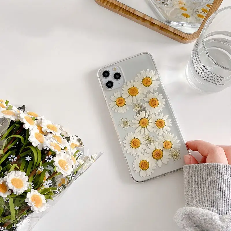 Jin Zhini's same daisy phone case