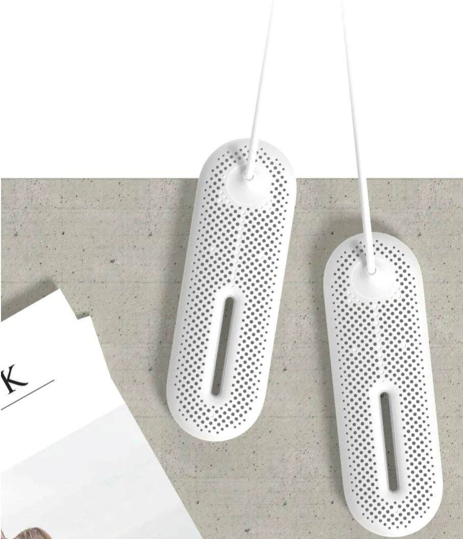 Footwear drying device in winter – image 3