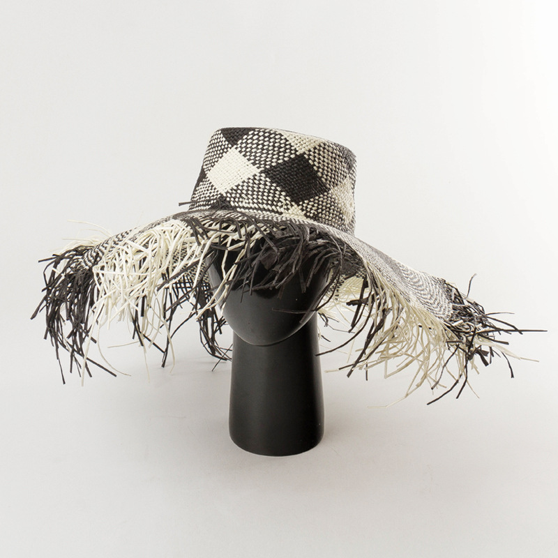 Straw hat with flat top and hairy brim