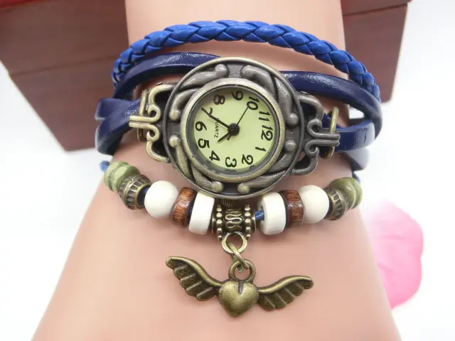 Vintage casual flying heart pendant bracelet belt