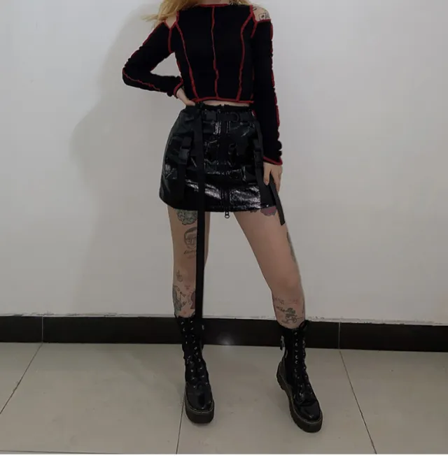 Slim stitching cropped top T shirt Black - Shop at LoveMi