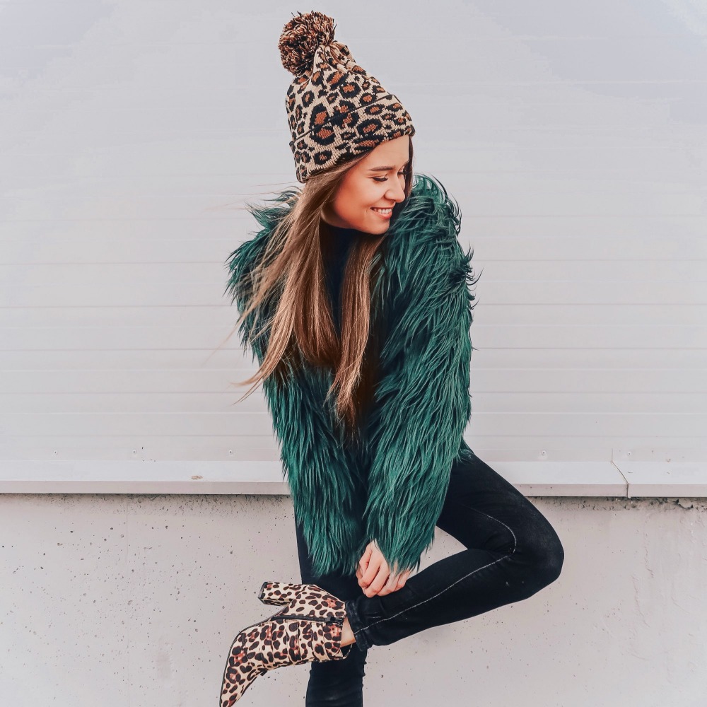 Women's Leopard Knit Hat