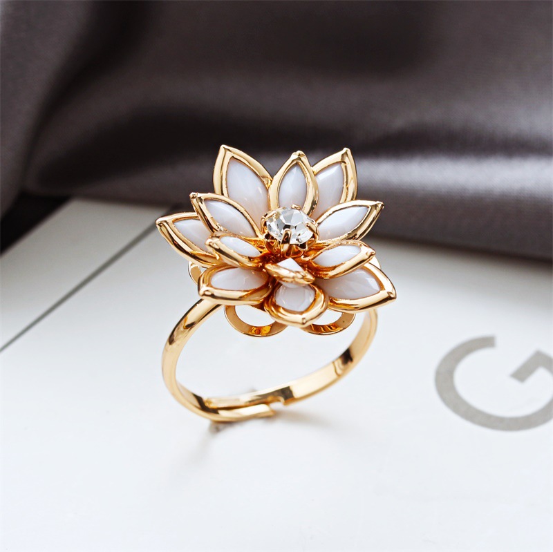 Snow lotus ring