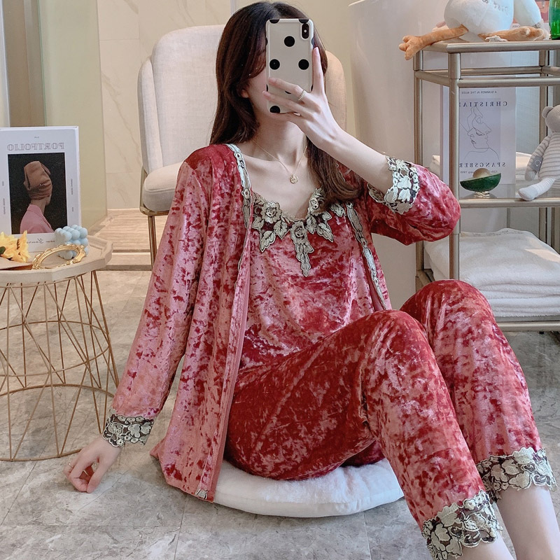 New ladies long-sleeved sweet coral velvet pajamas