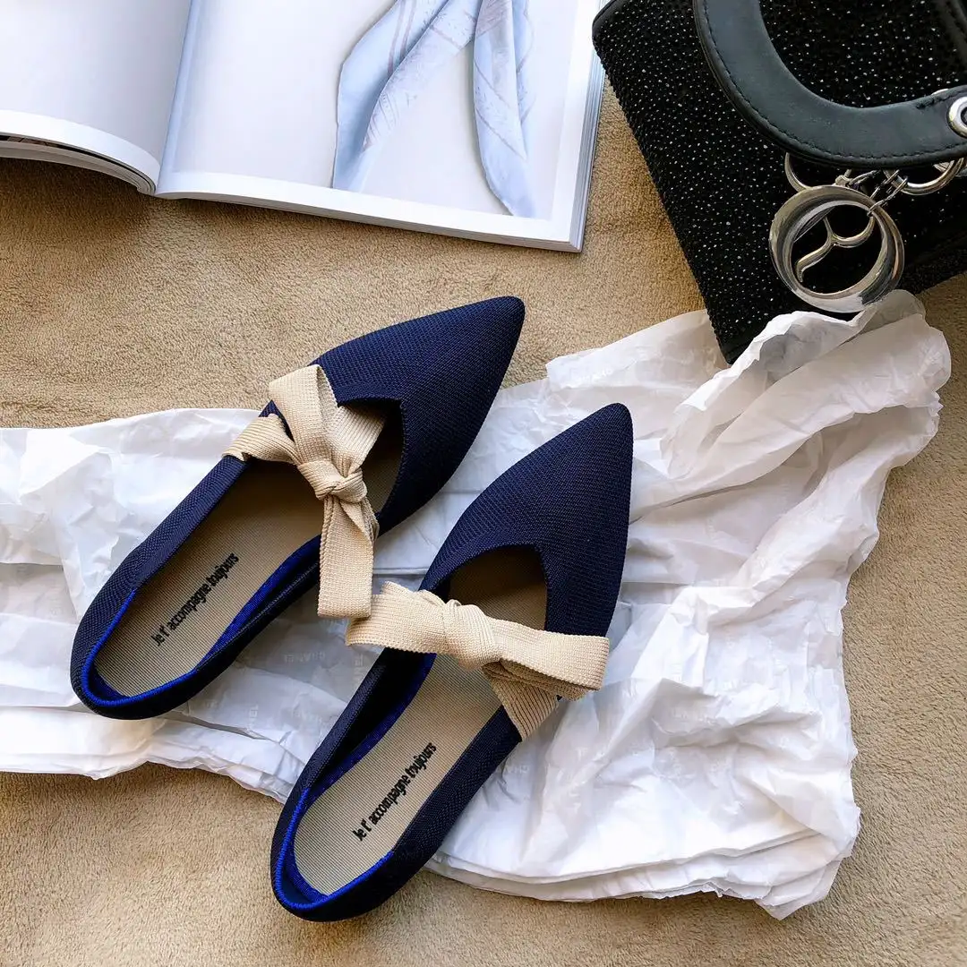 Mary Jane women's shoes with pointed bow