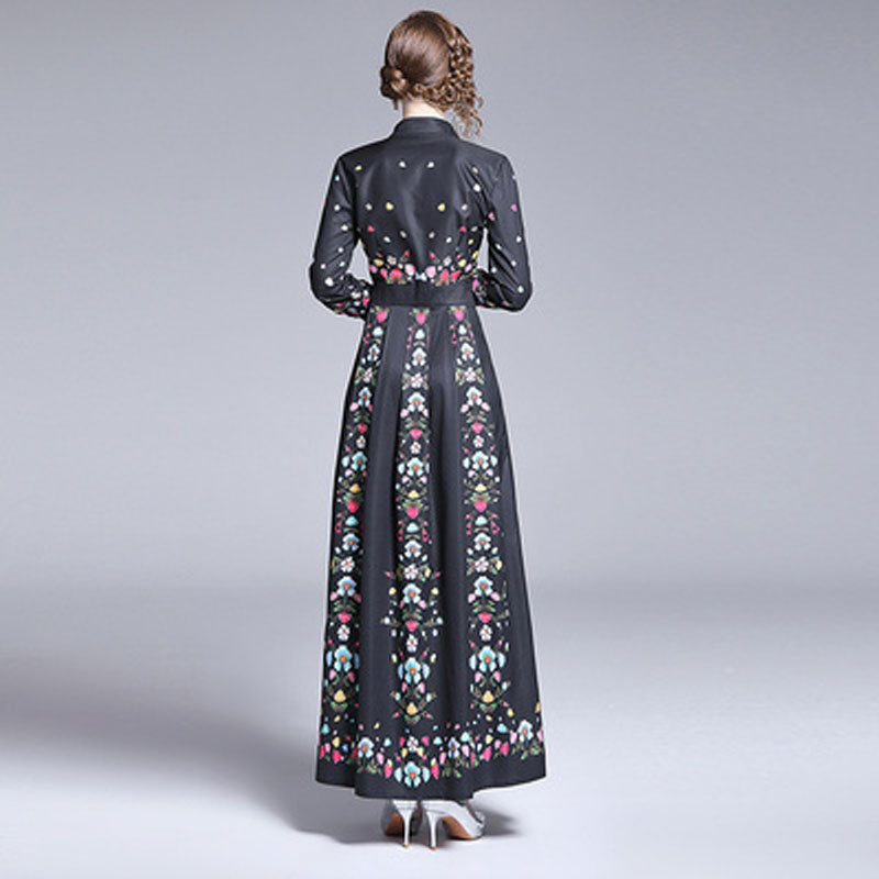 Positioning print dress