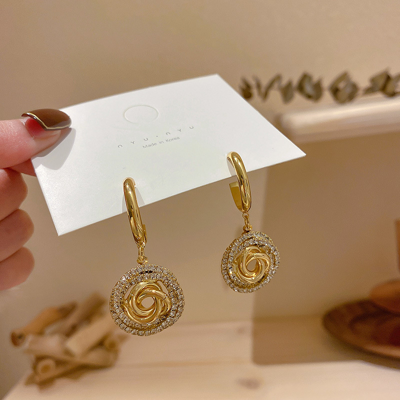 Diamond Circle 925 Silver Needle Earrings