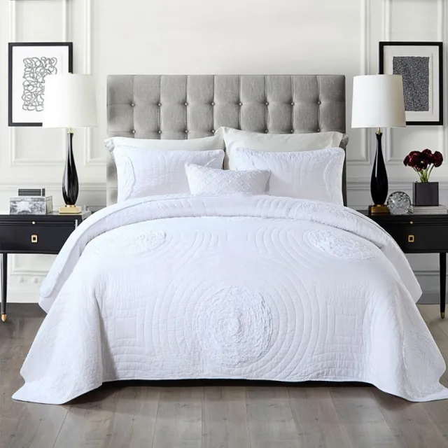 Embroidered quilted quilt White - Shop at LoveMi
