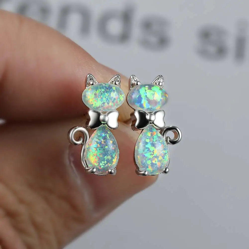 Sweet and lovely bow platinum cat earrings