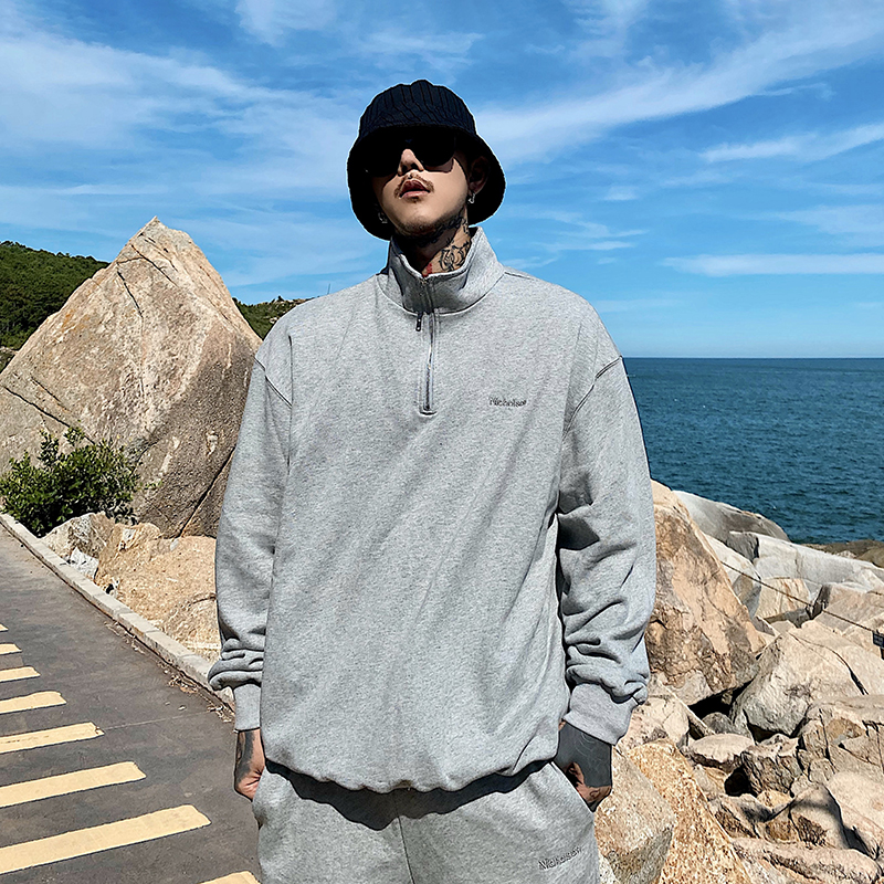 Handsome and versatile loose ins two-piece suit