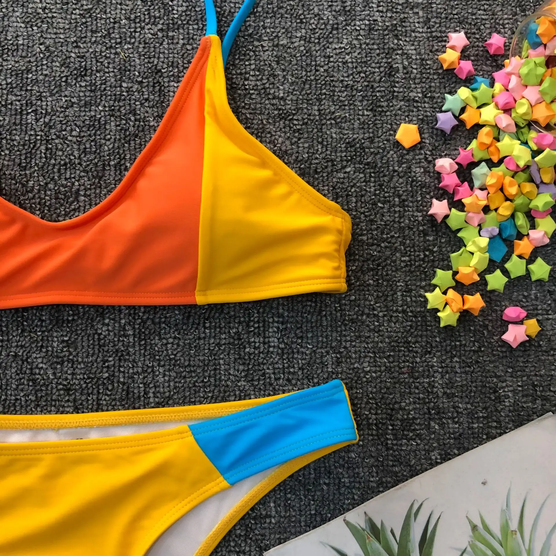 Contrast women's sexy split swimsuit