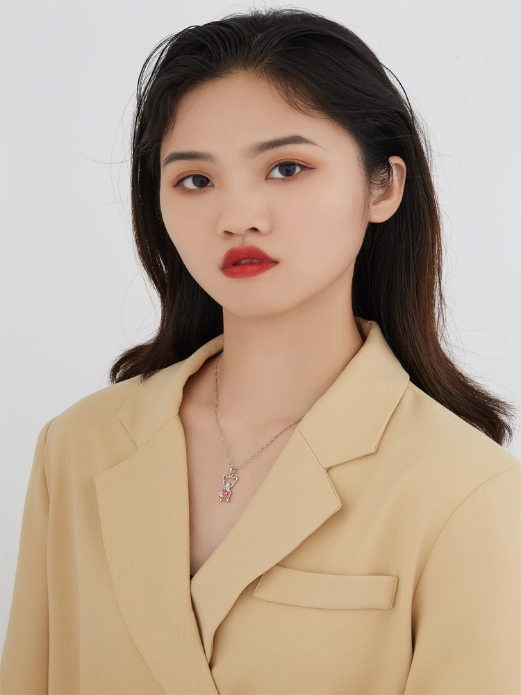 Lovely bear Shi Family Crystal Pendant