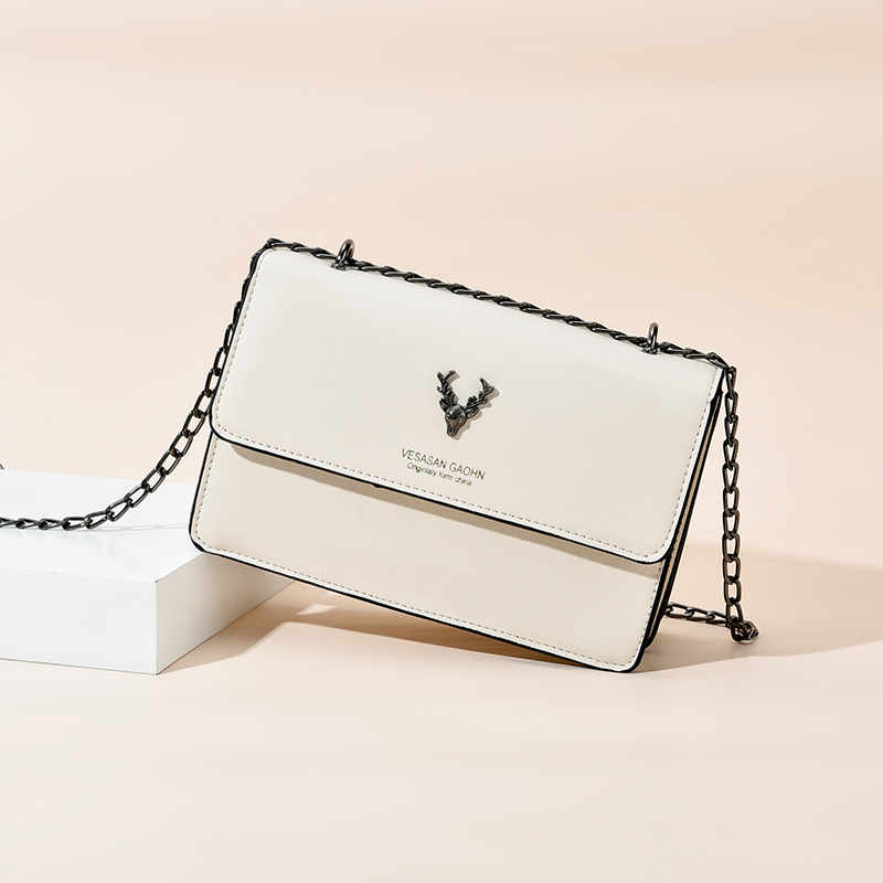 Fashion versatile chain messenger bag