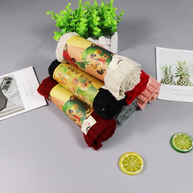 Boys and girls' knitted wool thickened collar