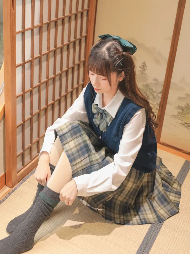 Uniform plaid bust A line pleated skirt Teahouse45Cm - Shop at LoveMi