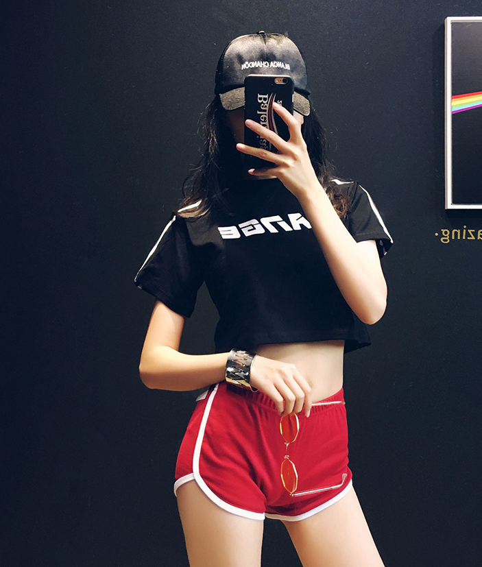 Round neck Hong Kong retro bf loose short-sleeved T-shirt high waist short section navel